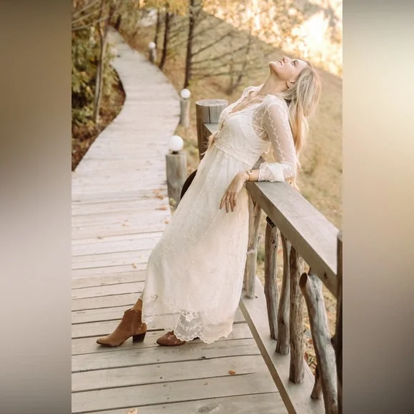 Zara Cream Lace Maxi Dress - Picture 1 of 5